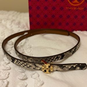 Tory Burch belt reversible stylish snakeskin in excellent condition